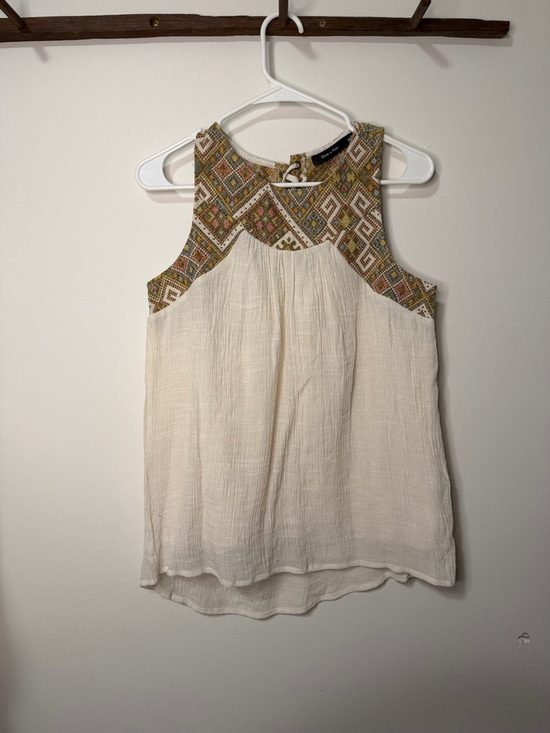 Doe & Rae Tops - Doe & Rae Cream Textured Tank with Multicolor Embroidered Yoke